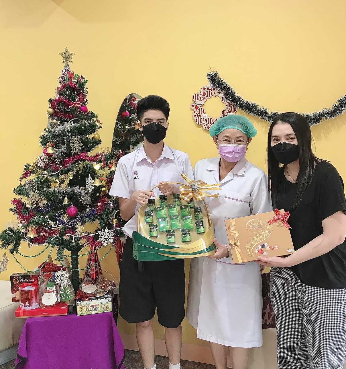 Happy patient at @Bangkok Dental